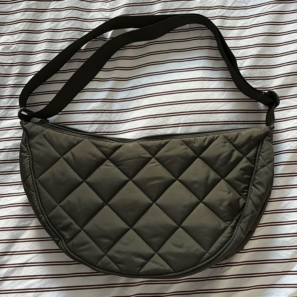 Uniqlo Round Shoulder/Crossbody Bag - quilted dark green